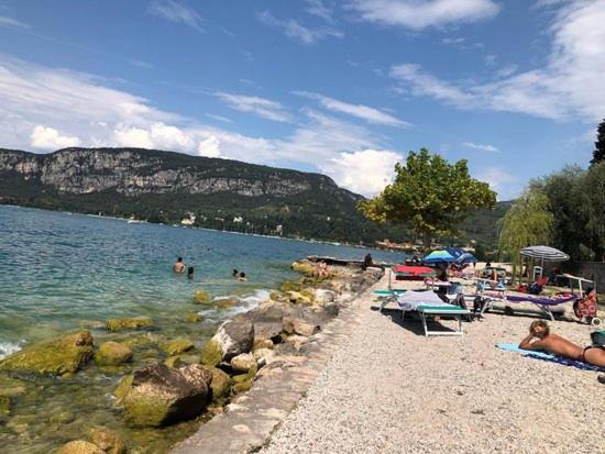 Appartamento Elena Garda  Exteriör bild