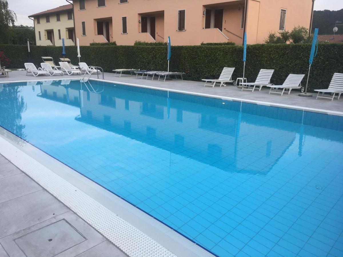 Appartamento Elena Garda  Exteriör bild